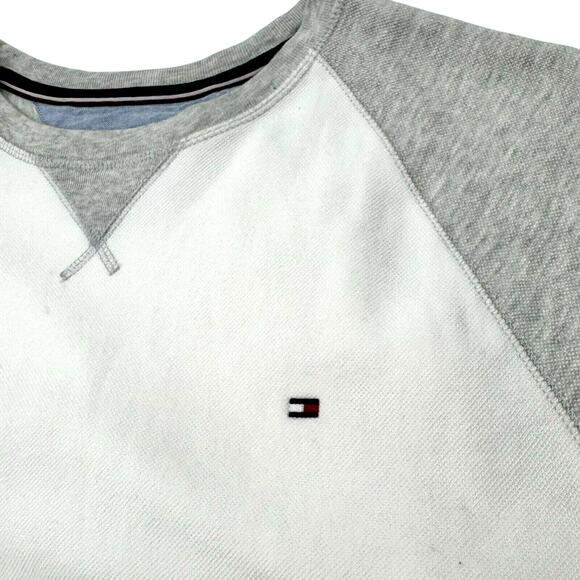 TOMMY HILFIGER‎ Men's Large White Gray Raglan Long Sleeves Pullover Sweatshirt - Picture 3 of 8